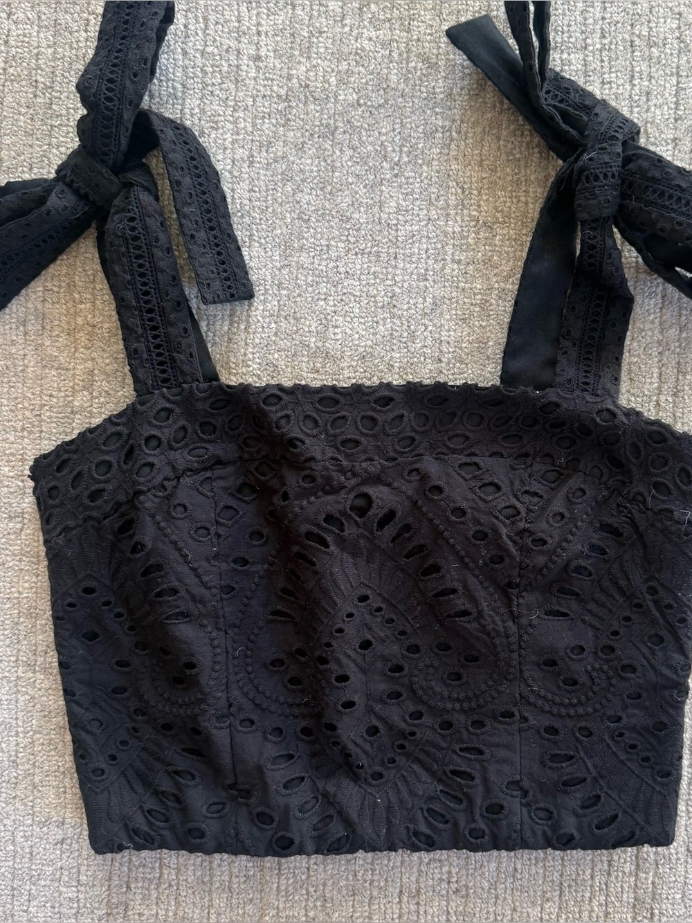 Alice + Olivia Miranda Embroidered Cropped Top NWT